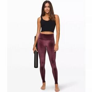 Lululemon Wunder Lounge Velvet High-Rise Tight Size 4 Garnet